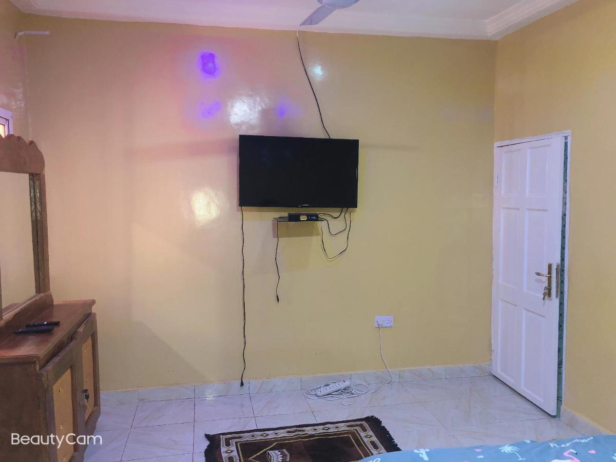 Awamuulamin Manneh Guest House Abuko 외부 사진